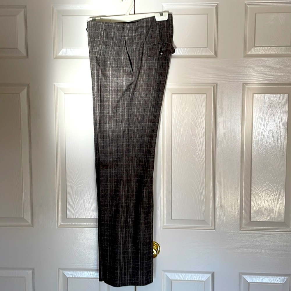 Apanage Collection black/grey micro plaid ladies pant. Size 6. Never worn